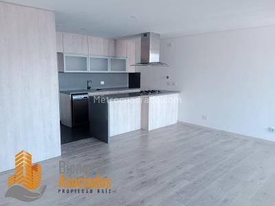 Apartamento de 2 alcobas en arriendo en El Poblado, Medellín, 60 m² · foto 3 de 11