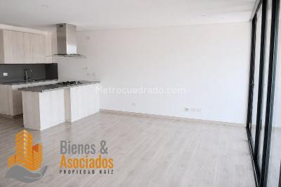 Apartamento de 2 alcobas en arriendo en El Poblado, Medellín, 60 m² · foto 4 de 11