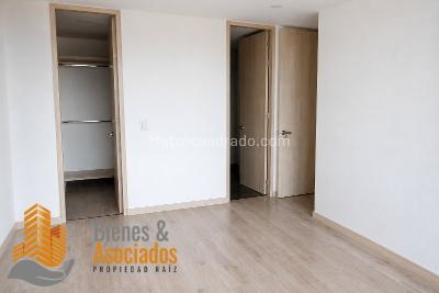 Apartamento de 2 alcobas en arriendo en El Poblado, Medellín, 60 m² · foto 9 de 11