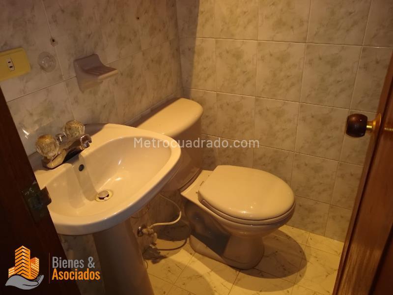 Modern 2BR Apartment in Santa Monica, Medellín - 6