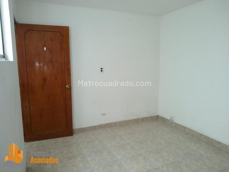 Modern 2BR Apartment in Santa Monica, Medellín - 7