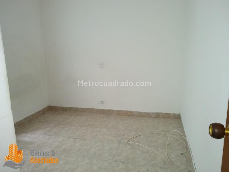 Modern 2BR Apartment in Santa Monica, Medellín - 9