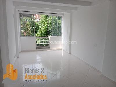 Apartamento en venta en La Mota, Medellín · foto 2 de 9