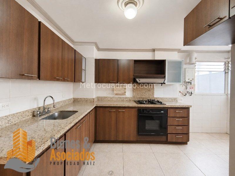 3BR Apartment in Conquistadores (135 m²)