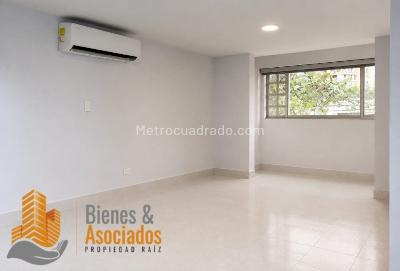 Apartamento de 2 alcobas en arriendo en 1er Parque De Laureles, Medellín, 100 m² · foto 3 de 14