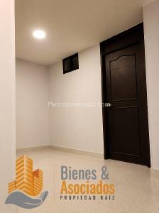 Apartamento de 2 alcobas en arriendo en 1er Parque De Laureles, Medellín, 100 m² · foto 5 de 14