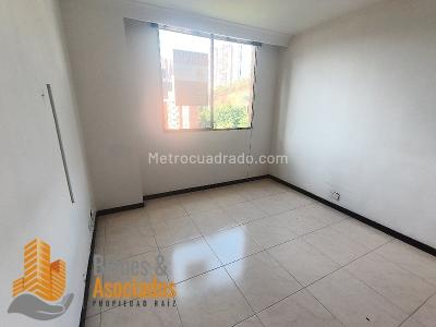 Apartamento de 2 alcobas en arriendo en Loma Del Encierro, Medellín, 90 m² · foto 6 de 11