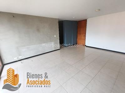 Apartamento de 2 alcobas en arriendo en Loma Del Encierro, Medellín, 90 m² · foto 9 de 11