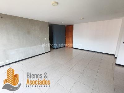 Apartamento de 2 alcobas en arriendo en Loma Del Encierro, Medellín, 90 m² · foto 10 de 11