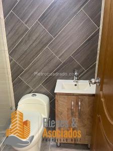 Casa de 2 alcobas en venta en Los Colores, Medellín, 115 m² · foto 6 de 7