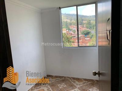 Apartamento en venta en San Javier, Medellín · foto 4 de 16