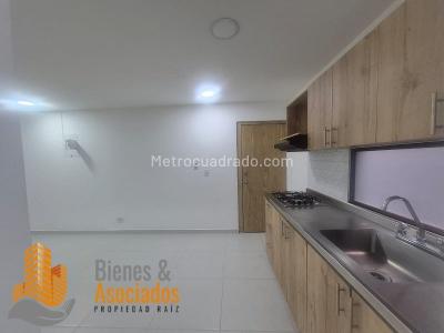 Apartamento de 2 alcobas en arriendo en Boston, Medellín, 45 m² · foto 3 de 13