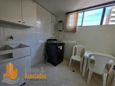 Apartamento de 3 alcobas en venta en Los Colores, Medellín, 97 m² · foto 3 de 11