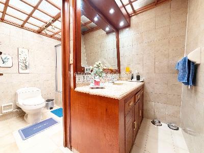 Apartamento de 4 alcobas en venta en Pontevedra, Bogotá, 204 m² · foto 20 de 20