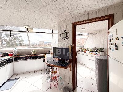 Apartamento de 4 alcobas en venta en Pontevedra, Bogotá, 204 m² · foto 2 de 20