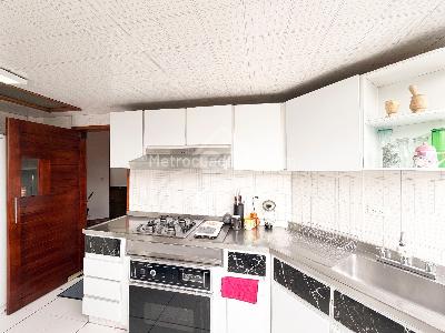 Apartamento de 4 alcobas en venta en Pontevedra, Bogotá, 204 m² · foto 3 de 20