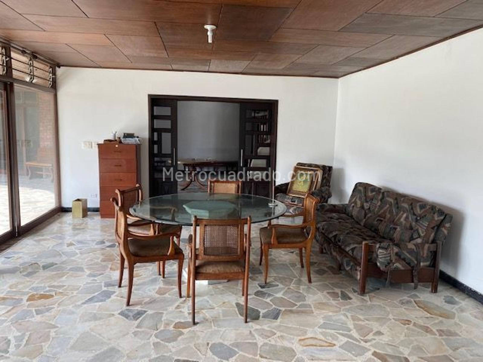 Casa de 5 habitaciones en venta en Arboledas, Cali — imagen 1 de 19