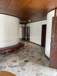 Casa de 5 alcobas en venta en Arboledas, Cali, 547 m² · foto 16 de 19