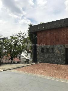 Casa de 5 alcobas en venta en Arboledas, Cali, 547 m² · foto 9 de 19