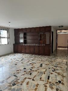 Casa de 5 alcobas en venta en Arboledas, Cali, 547 m² · foto 19 de 19