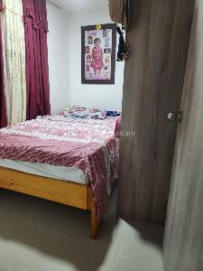 Apartamento de 2 alcobas en venta en Cabañitas, Bello, 65 m² · foto 7 de 11