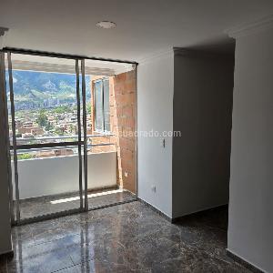 Apartamento de 3 alcobas en venta en Niquia, Bello, 60 m² · foto 4 de 11