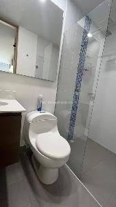 Apartamento de 2 alcobas en venta en Loma Del Indio Poblado, Medellín, 68 m² · foto 10 de 12