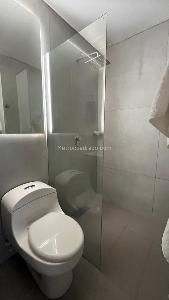 Apartamento de 2 alcobas en venta en Loma Del Indio Poblado, Medellín, 68 m² · foto 3 de 12