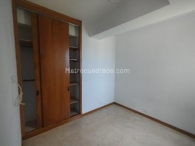 Apartamento de 4 alcobas en venta en Florida Norteamerica, Bello, 120 m² · foto 18 de 20