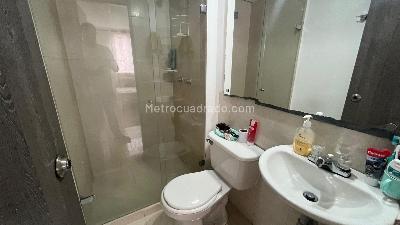 Apartamento de 2 alcobas en venta en Puerto Nuevo, Bello, 52 m² · foto 5 de 11