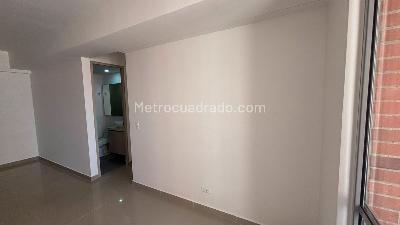 Apartamento de 3 alcobas en venta en Oceana, Bello, 73 m² · foto 4 de 15