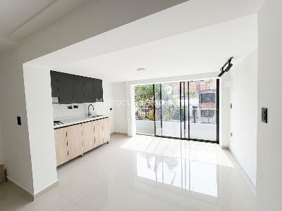 Apartamento en venta en Campo Valdes No 1, Medellín · foto 12 de 17