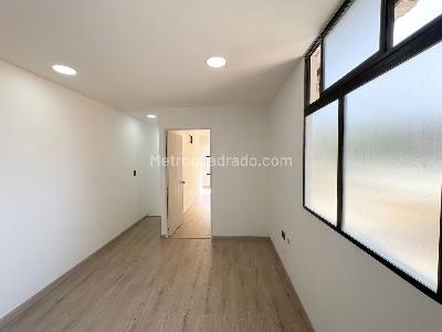 Apartamento en venta en Campo Valdes No 1, Medellín · foto 13 de 17