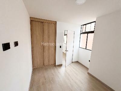 Apartamento en venta en Campo Valdes No 1, Medellín · foto 15 de 17
