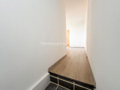 Apartamento en venta en Campo Valdes No 1, Medellín · foto 4 de 17