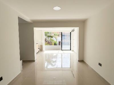 Apartamento en venta en Campo Valdes No 1, Medellín · foto 5 de 17