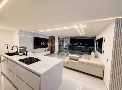 Apartamento de 3 alcobas en venta en Poblado Ciudad Del Rio, Medellín, 119 m² · foto 2 de 12