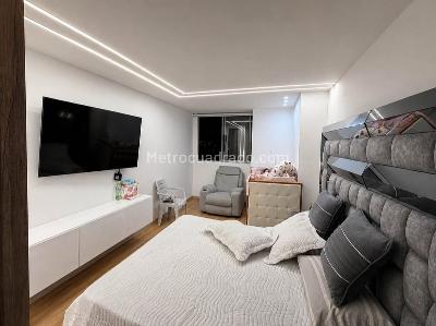 Apartamento de 3 alcobas en venta en Poblado Ciudad Del Rio, Medellín, 119 m² · foto 7 de 12