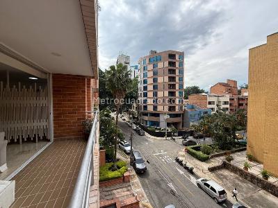 Apartamento de 4 alcobas en venta en Laureles, Medellín, 125 m² · foto 5 de 20