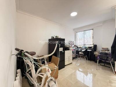 Apartamento de 4 alcobas en venta en Laureles, Medellín, 125 m² · foto 18 de 20