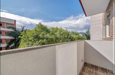 Apartamento de 3 alcobas en venta en Laureles, Medellín, 101 m² · foto 19 de 20