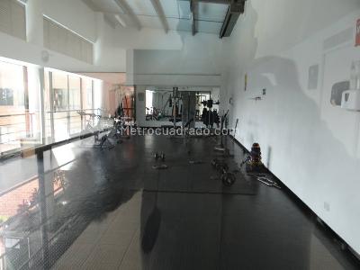 Apartamento de 3 alcobas en venta en Loma Del Indio, Medellín, 74 m² · foto 16 de 19