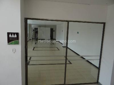 Apartamento de 3 alcobas en venta en Loma Del Indio, Medellín, 74 m² · foto 17 de 19