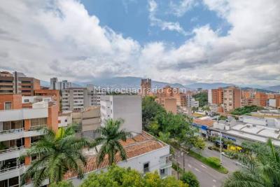 Apartamento de 3 alcobas en venta en Laureles, Medellín, 101 m² · foto 3 de 20