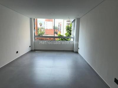 Apartamento de 4 alcobas en venta en Laureles, Medellín, 160 m² · foto 2 de 13