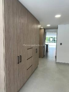 Apartamento de 4 alcobas en venta en Laureles, Medellín, 160 m² · foto 8 de 13