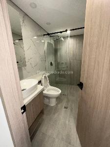 Apartamento de 4 alcobas en venta en Laureles, Medellín, 160 m² · foto 12 de 13