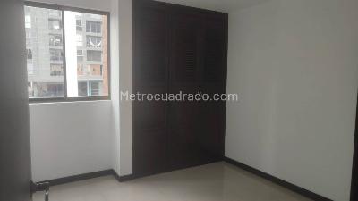 Apartamento de 3 alcobas en venta en Laureles, Medellín, 107 m² · foto 12 de 16