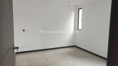 Apartamento de 3 alcobas en venta en Laureles, Medellín, 107 m² · foto 13 de 16