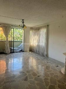 Apartamento de 4 alcobas en venta en Laureles, Medellín, 168 m² · foto 2 de 20